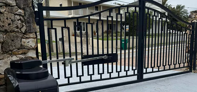 Swing Gate Opener with Keypad McLean
